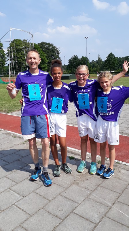 n_Winnaars Braktrofee meisjesteams.jpg